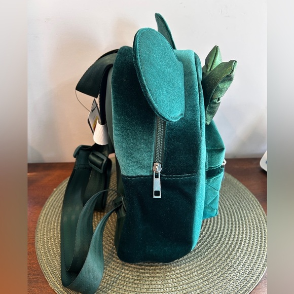 New Disney's Minnie Mouse Green Velvet 3D Bow & Ears Mini Backpack New with Tags - Picture 2 of 4